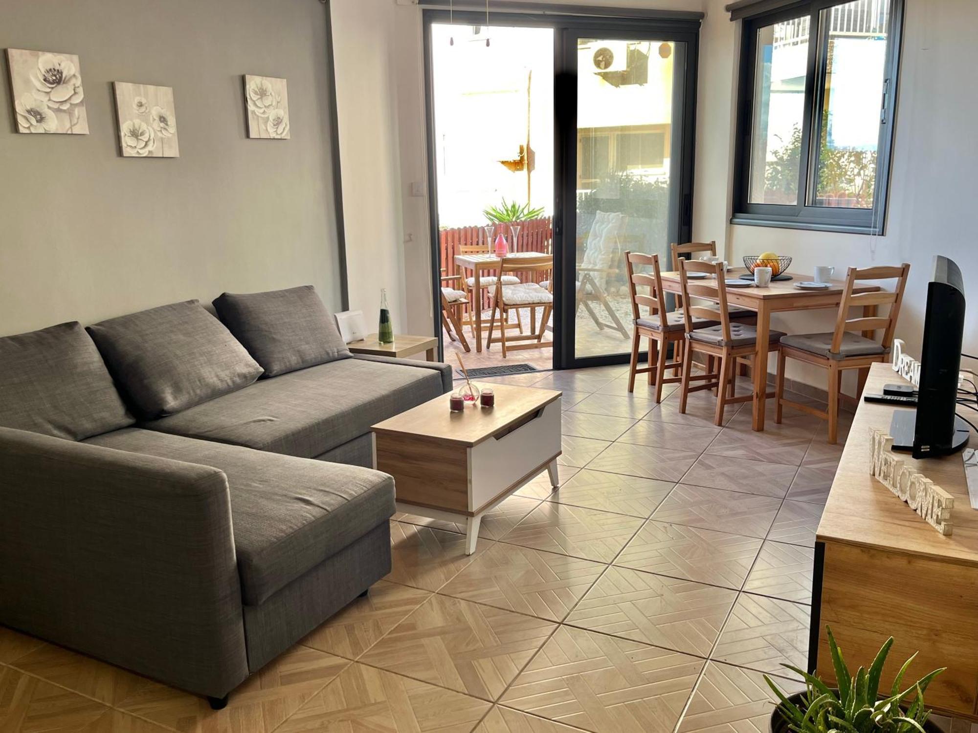 Diamond Complex Apartment Paphos Ngoại thất bức ảnh