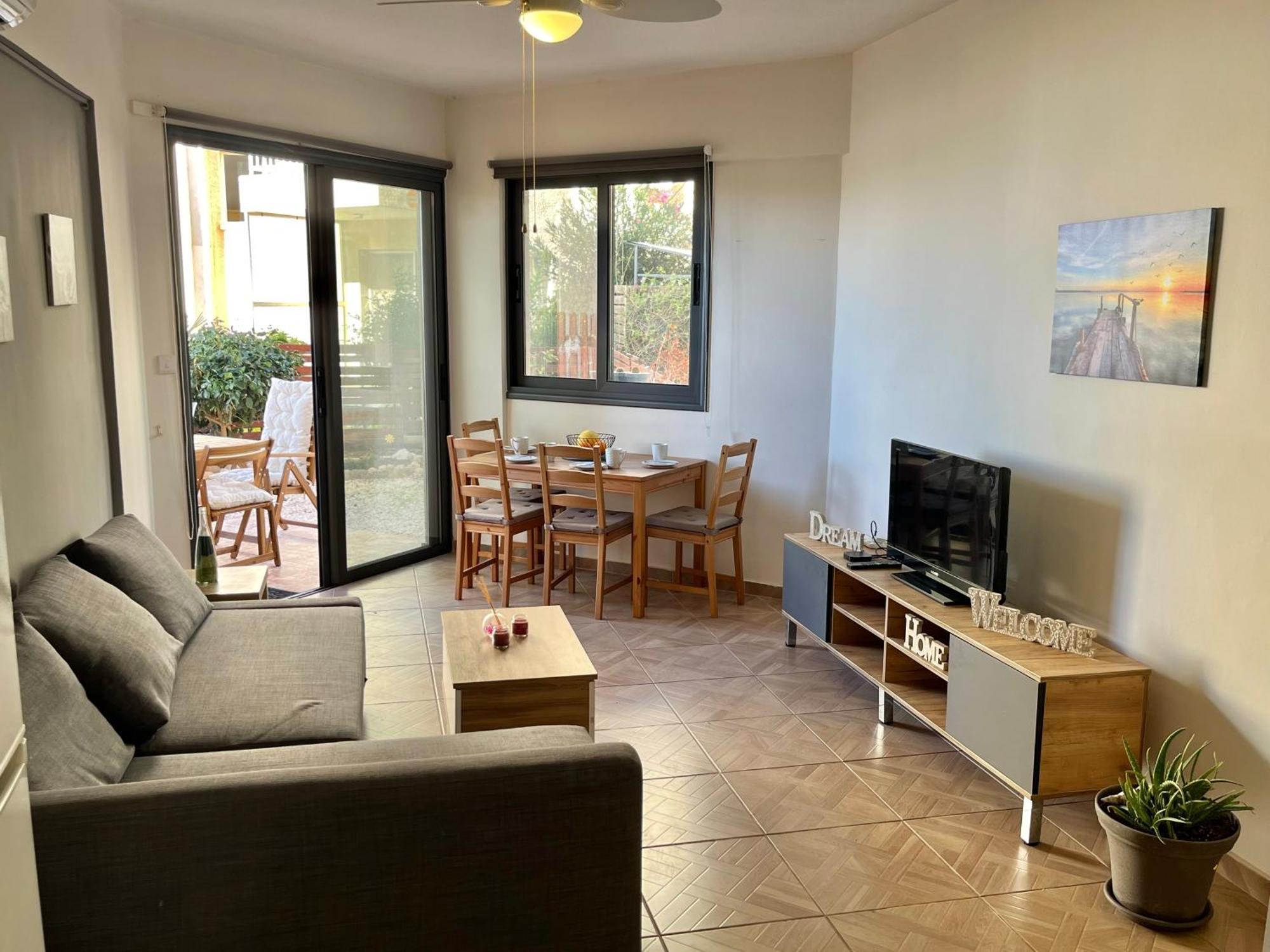 Diamond Complex Apartment Paphos Ngoại thất bức ảnh
